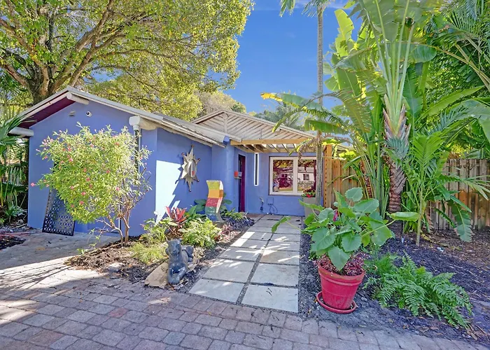 Kiki 2 - Men'S Clothing Optional Guest Houses Wilton Manors