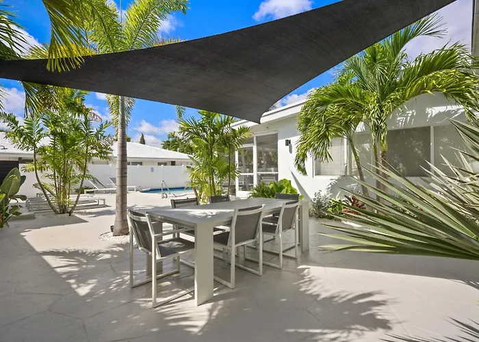 The Sandbar Walk To Beach Comfy Beds Firepit Pool
