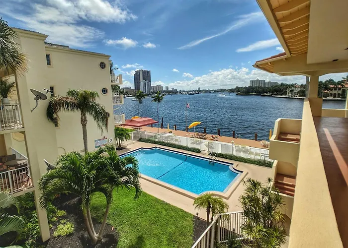 Fort Lauderdale Yacht And Beach Club 209