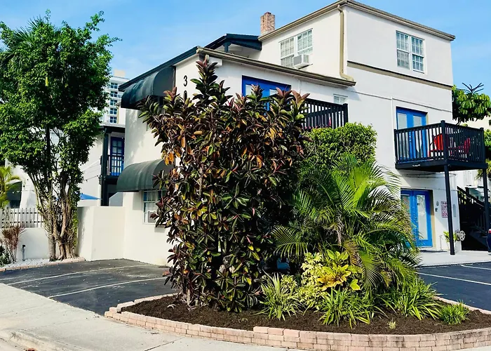 Pet friendly Little Paris By The Ocean Self Check In Hotel Fort Lauderdale