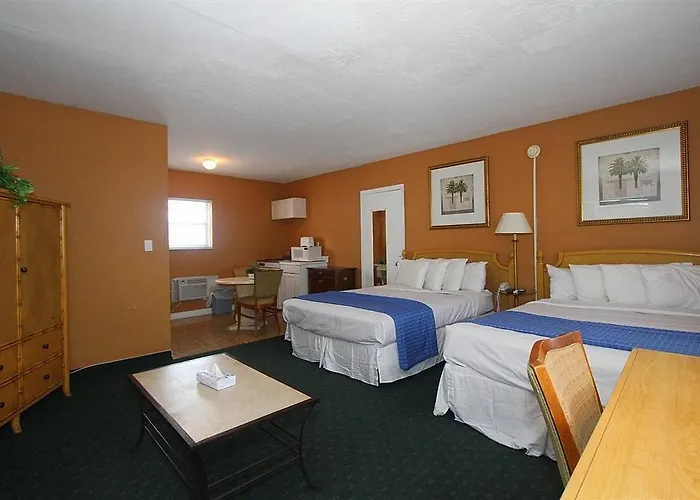 Avalon Waterfront Inn