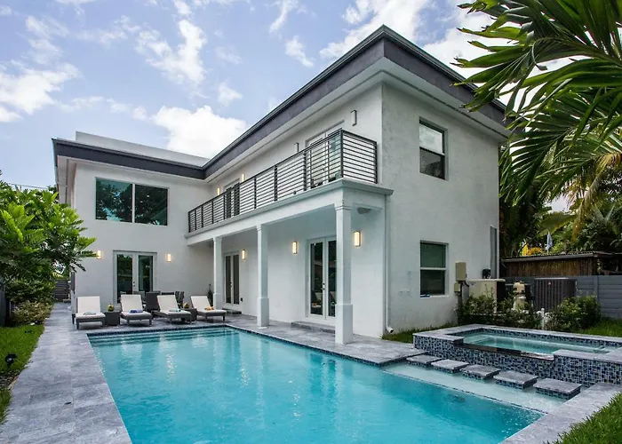 Casa Hermes Wilton Manor - Gay Guesthouse Wilton Manors
