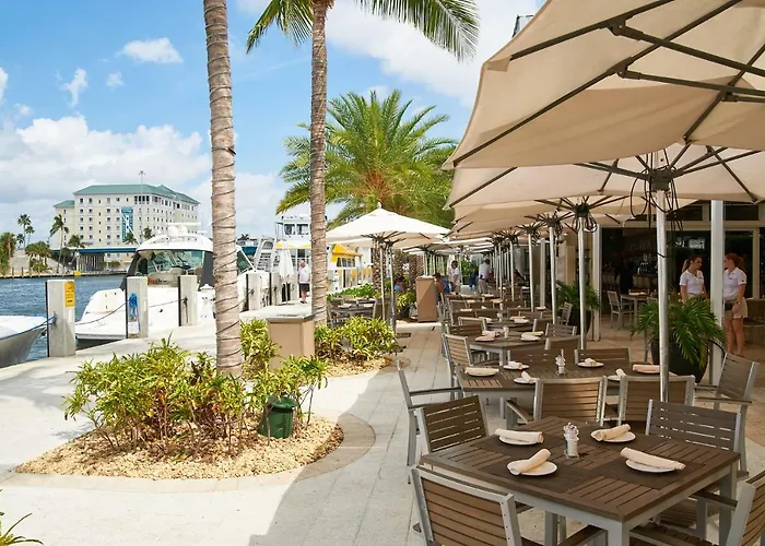 3 Bedrooms Apartment Step From The Beach Fort Lauderdale